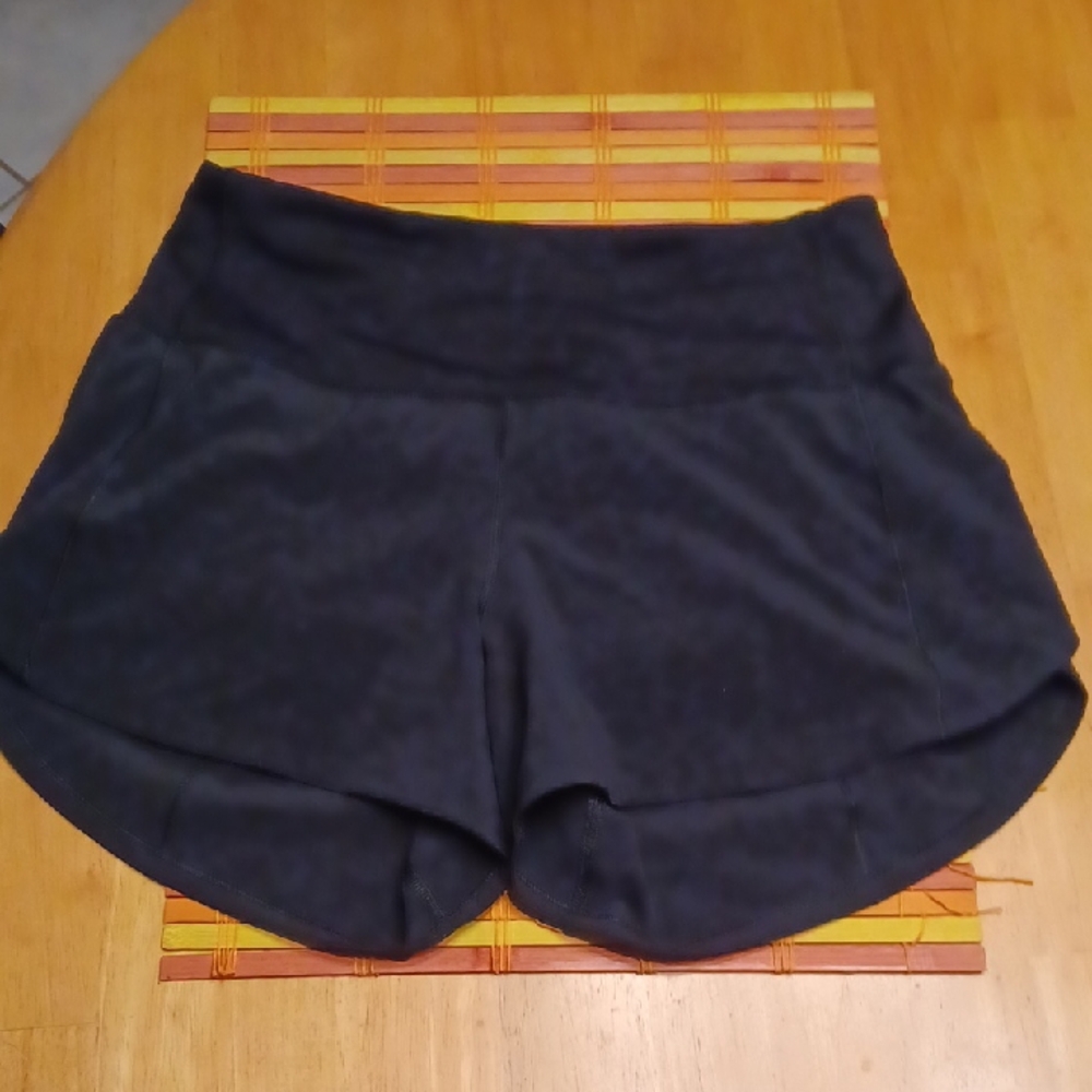 lululemon athletica Black Athletic Shorts Size 4